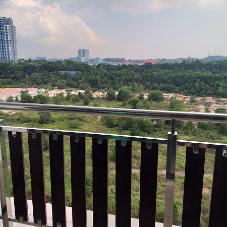 Kempas Indah @ The Secret Garden Homestay Johor Bahru Exterior foto