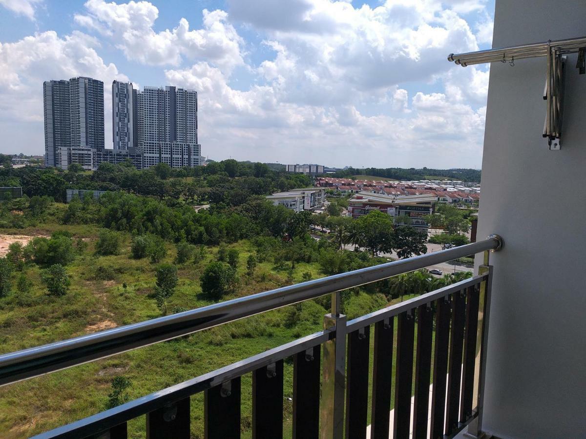 Kempas Indah @ The Secret Garden Homestay Johor Bahru Exterior foto