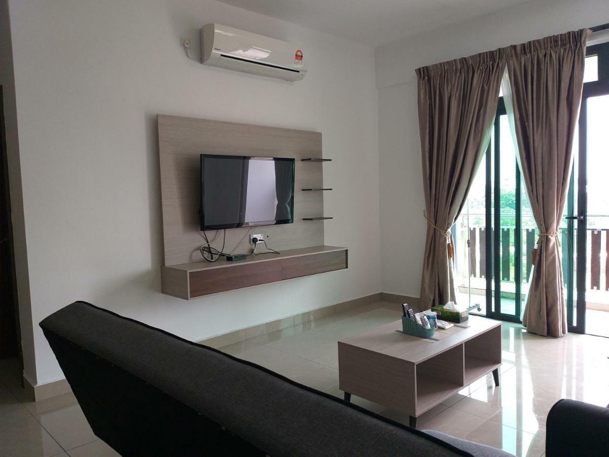 Kempas Indah @ The Secret Garden Homestay Johor Bahru Exterior foto